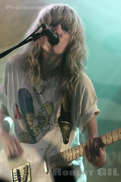 LADYHAWKE - 2008-07-01 - PARIS - Nouveau Casino - Phillipa Margaret Brown